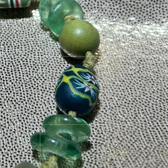 Chic Green Beaded Bracelet - Picture 4 of 4